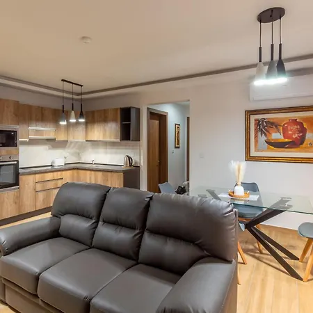 Tal-vitorja Luxurious By Ma Apartment