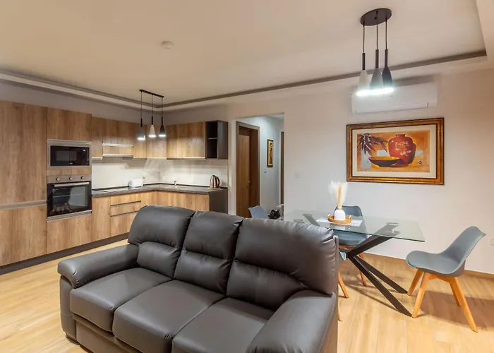 Tal-vitorja Luxurious By Ma Apartment